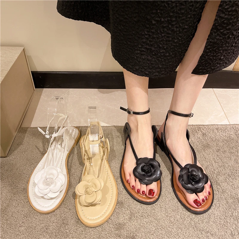 Plus Size 34-42 Women Shoes Flowers Decoration Design Sandals Summer Fashion Sandals Buckle Strap Casual Sandals Women 2020
Plus Size 34-42 Women Shoes Flowers Decoration Design Sandals Summer Fashion Sandals Buckle Strap Casual Sandals Women 2020