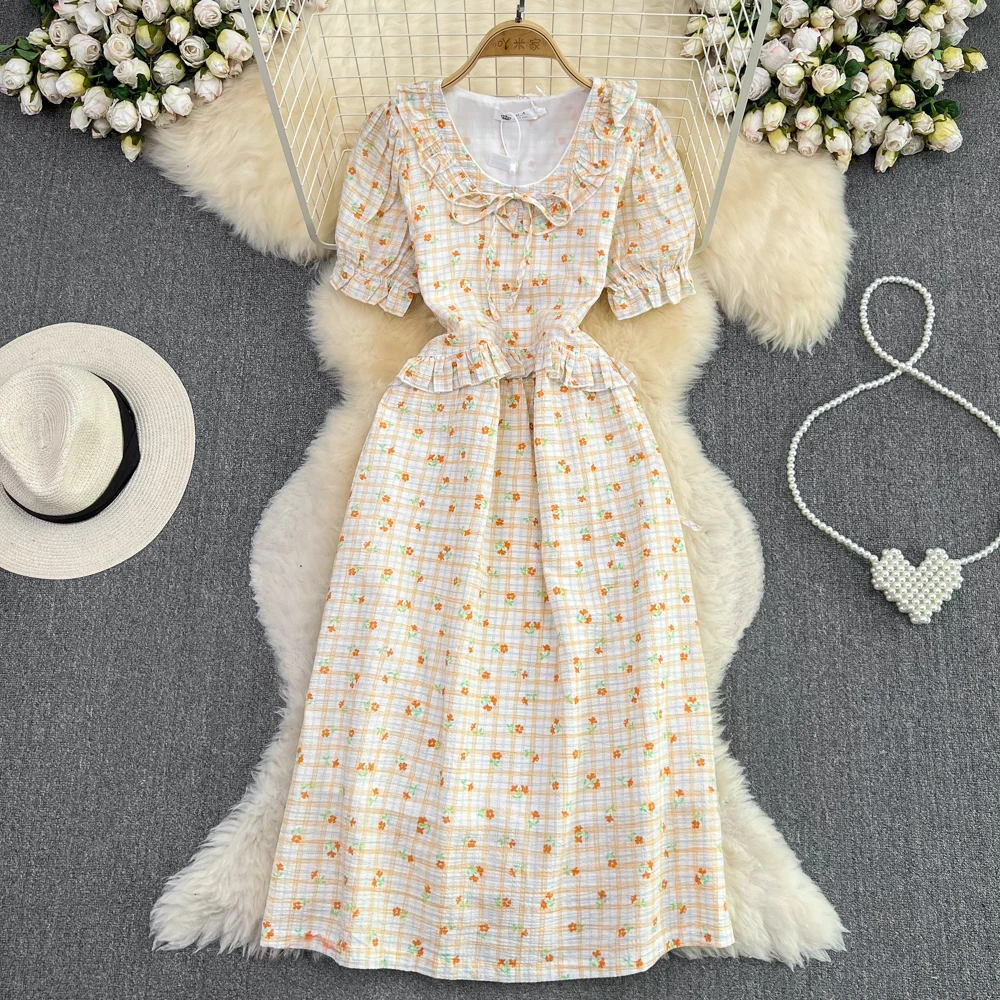 Summer Bubble Short Sleeves Round Neck Ruffled Hem Waist Slim A-line Plaid Dress
Summer Bubble Short Sleeves Round Neck Ruffled Hem Waist Slim A-line Plaid Dress