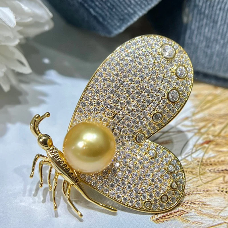MeibaP 10-11mm Natural Golden Pearl Butterfly Corsage Brooch Fashion Sweater Jewelry for Women Empty Tray
MeibaP 10-11mm Natural Golden Pearl Butterfly Corsage Brooch Fashion Sweater Jewelry for Women Empty Tray