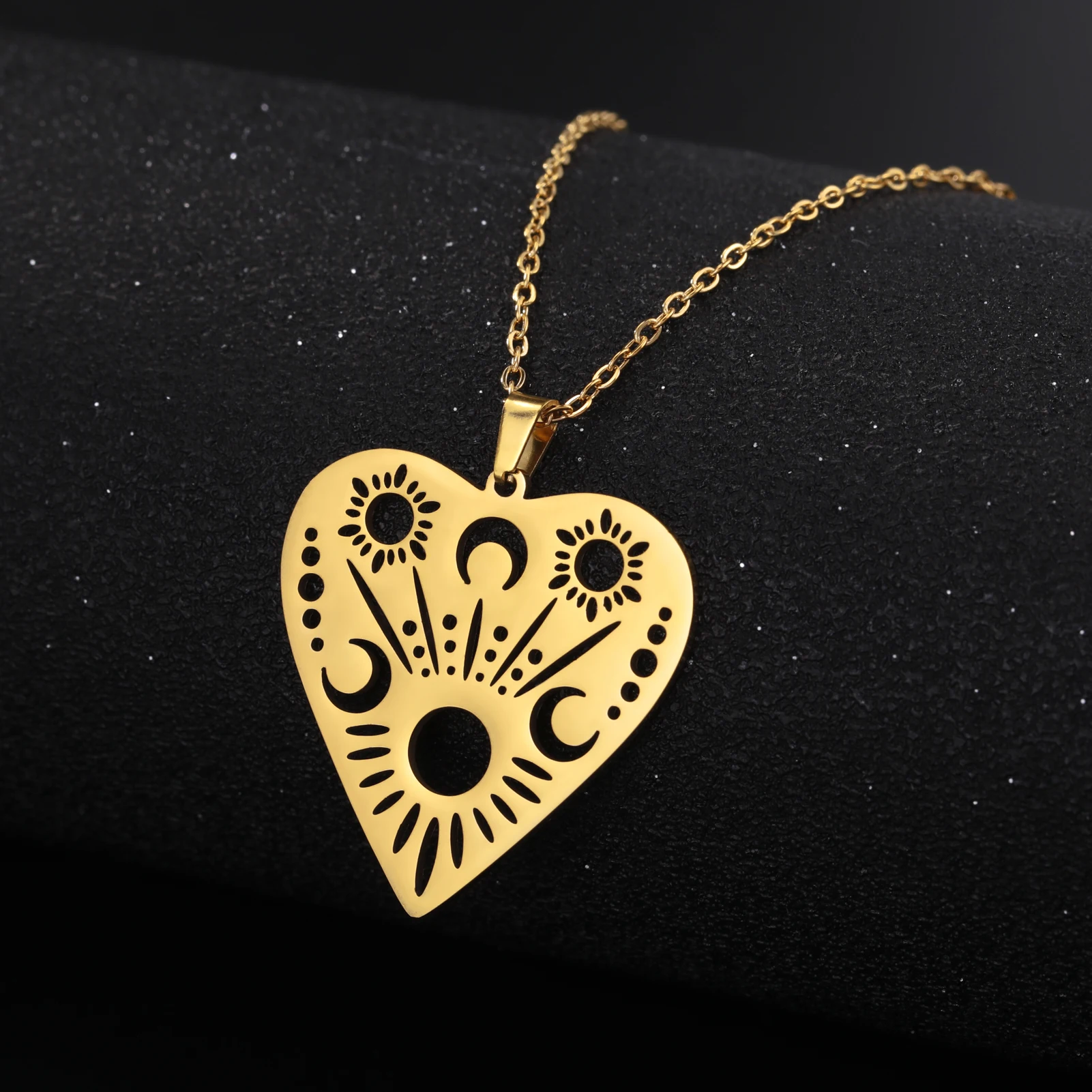 Sipuris Sun Moon Love Heart Necklace For Women Men Stainless Steel Witchcraft Vintage Amulet Pendant Jewelry Couple Gifts
Sipuris Sun Moon Love Heart Necklace For Women Men Stainless Steel Witchcraft Vintage Amulet Pendant Jewelry Couple Gifts
