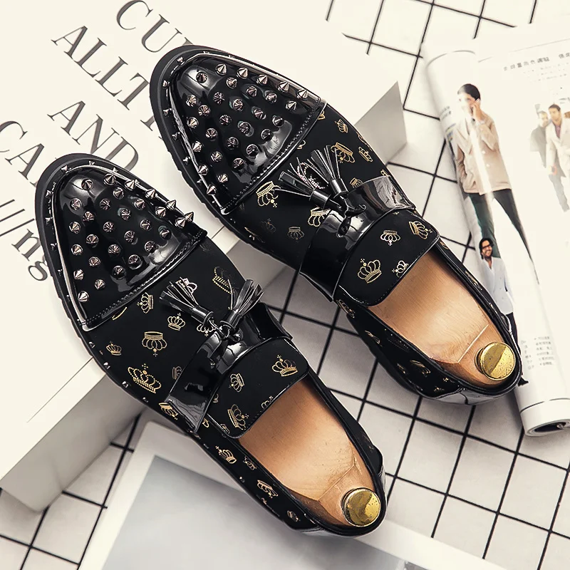 Rivet Men's Leather Shoes 38-48 Retro Classic Men Driving Shoes Flat Bottomed Casual Men's Shoes Wedding Men Dress Shoes
Rivet Men's Leather Shoes 38-48 Retro Classic Men Driving Shoes Flat Bottomed Casual Men's Shoes Wedding Men Dress Shoes