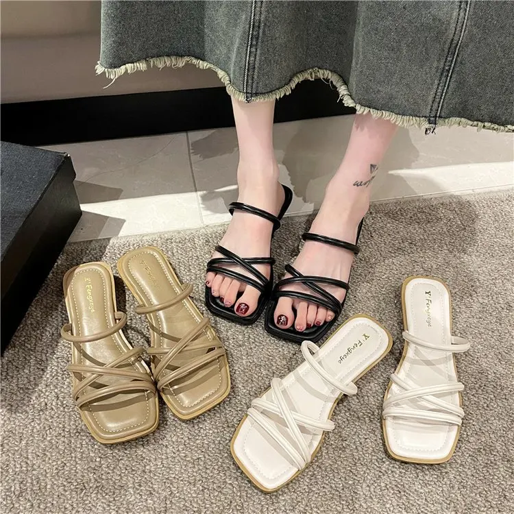 2023 Summer Slippers Women Outwear Square Head One Word Mop Fashion Flat Bottomed Slippers For Women Hollowed Out Roman Slippers
2023 Summer Slippers Women Outwear Square Head One Word Mop Fashion Flat Bottomed Slippers For Women Hollowed Out Roman Slippers