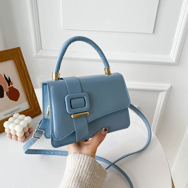Honeycherry Geo Embossed Flap Crossbody Bag mini handbags for women purses mini crossbody bag
Honeycherry Geo Embossed Flap Crossbody Bag mini handbags for women purses mini crossbody bag