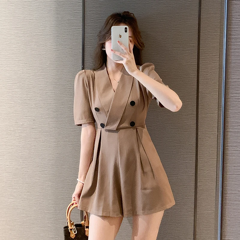 Women 2022 Summer New Fashion Romper Retro Female Streetwear Short Sleeve Outerwear Playsuit V-neck Wide Leg Pants Jumpsuit P08
Women 2022 Summer New Fashion Romper Retro Female Streetwear Short Sleeve Outerwear Playsuit V-neck Wide Leg Pants Jumpsuit P08