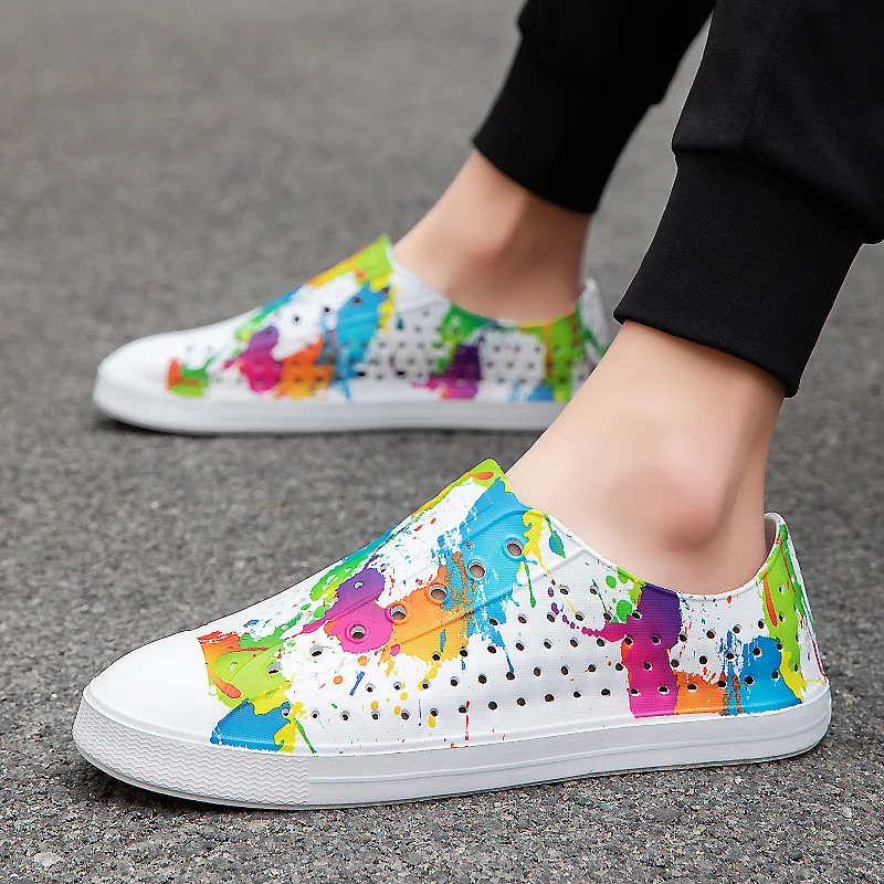 Sandals Breathable Hollow Out Comfortable Beach Printed Hole Shoes Men And Women Casual Beach Travel Couple Breathable Sandals
Sandals Breathable Hollow Out Comfortable Beach Printed Hole Shoes Men And Women Casual Beach Travel Couple Breathable Sandals