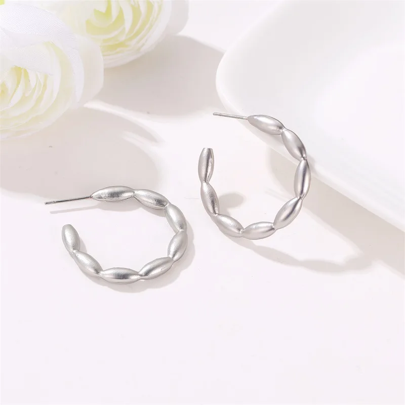 Geometric Metal Stud Earrings Vintage Fashion Round Earrings For Women Earing Jewelry Gold Silver Color Earings Kolczyki N93
Geometric Metal Stud Earrings Vintage Fashion Round Earrings For Women Earing Jewelry Gold Silver Color Earings Kolczyki N93