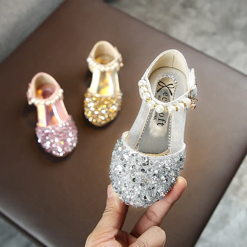 

Туфли-лодочки кожаные для девочек, повседневная обувь для принцесс, обувь для выступлений, обувь для танцев с жемчугом, весна-лето 2023