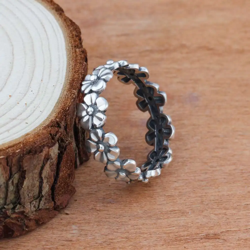 Vintage Bohemian Minimalist Style Punk Silver Color Ring for Women Men Flower Ring Couple Jewelry Gift
Vintage Bohemian Minimalist Style Punk Silver Color Ring for Women Men Flower Ring Couple Jewelry Gift