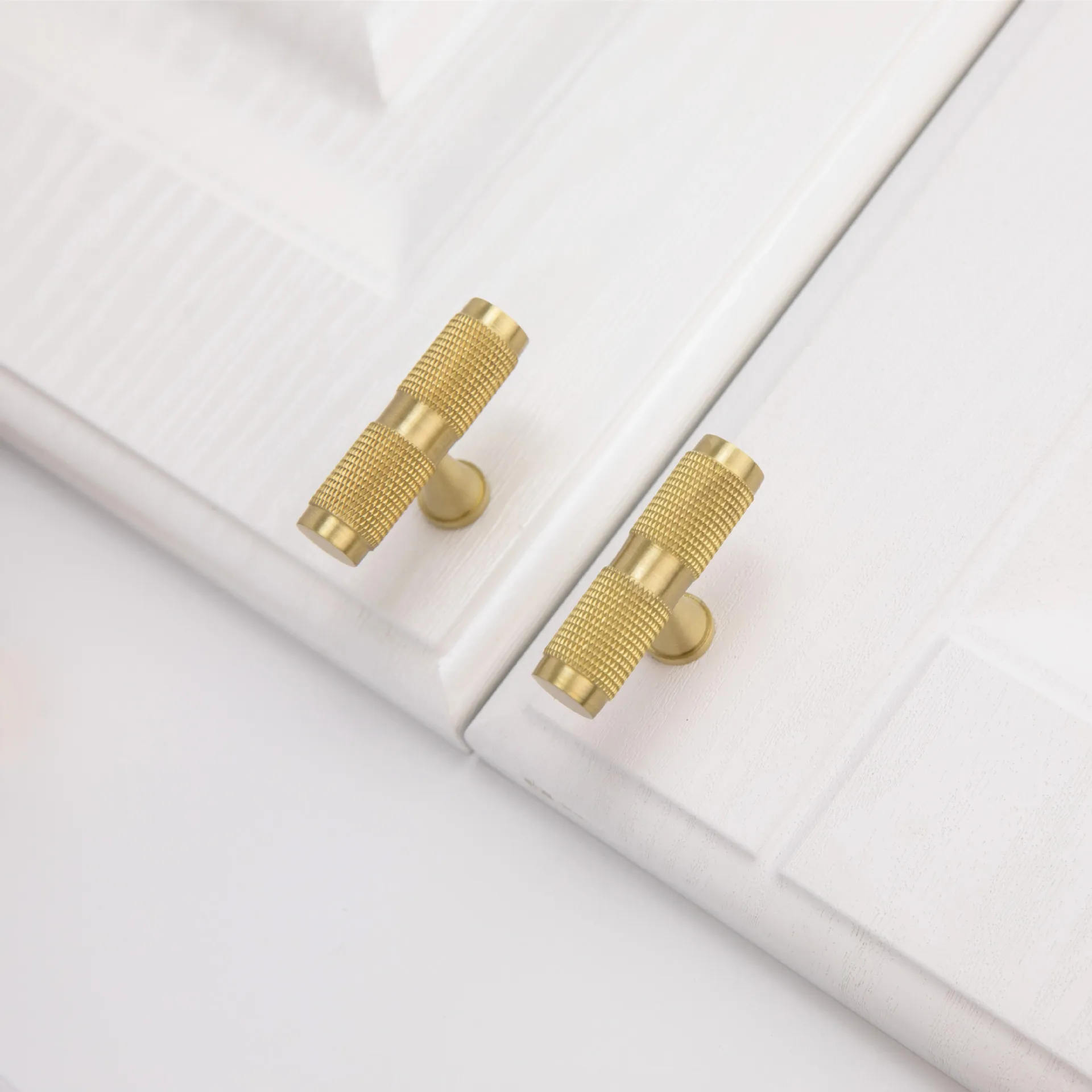 Luxury Satin Brass Knurled/Textured Cabinet Knob T Bar Kitchen Wine Cabinet Cupboard Door Drawer Pulls Furniture Handle Hardware
Luxury Satin Brass Knurled/Textured Cabinet Knob T Bar Kitchen Wine Cabinet Cupboard Door Drawer Pulls Furniture Handle Hardware