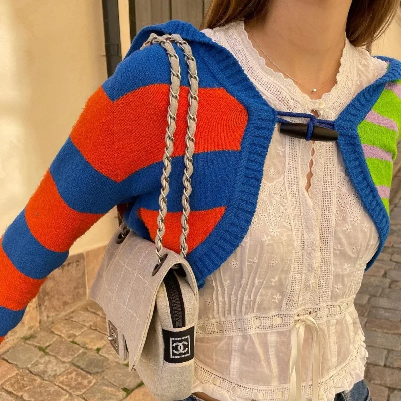 Combhasaki Women Retro Striped Sweater Toggle Coat Y2K Vintage 90s Autumn Knitting Turn-down Collar Tops Long Sleeves Outfits
Combhasaki Women Retro Striped Sweater Toggle Coat Y2K Vintage 90s Autumn Knitting Turn-down Collar Tops Long Sleeves Outfits