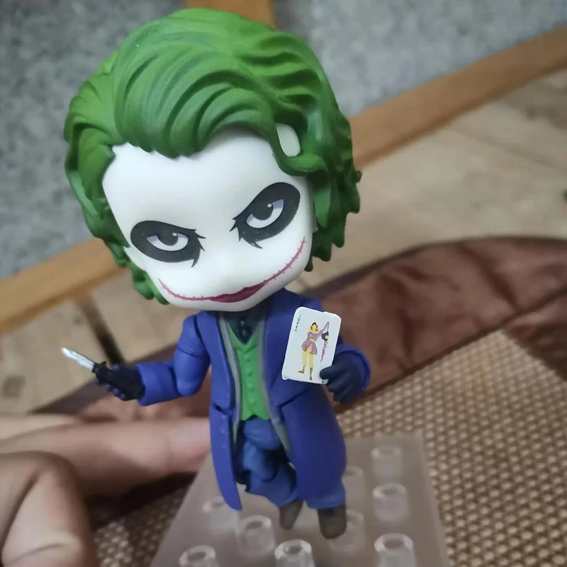 10cm Pvc Nendoroid 566 Joker Action Figure Villain'S Edition The Dark Knight Rises Model Toys Joint Movable Bookshelf Decoration
10cm Pvc Nendoroid 566 Joker Action Figure Villain'S Edition The Dark Knight Rises Model Toys Joint Movable Bookshelf Decoration