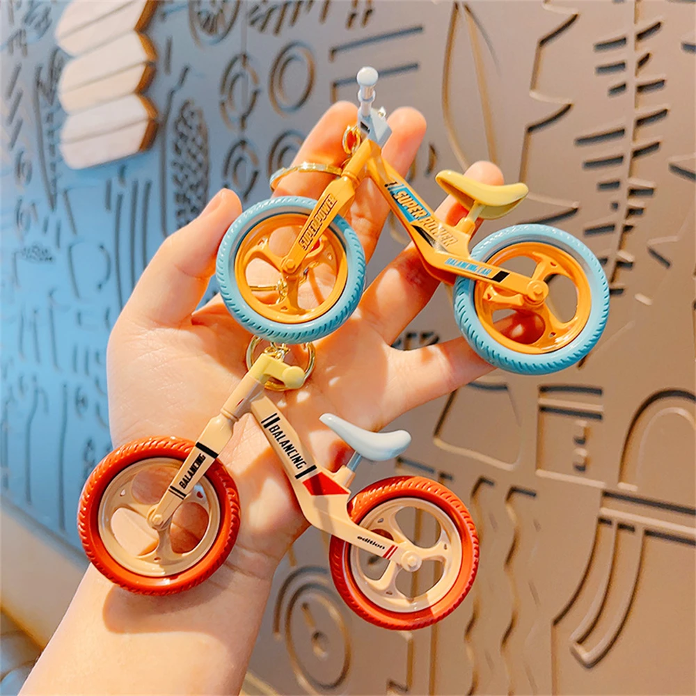 Funny Bicycle Keychain 360 ° Rotating Handlebar Detachable Seat Keyring Children's Toys Sports Lover Gift Handbag Accessories
Funny Bicycle Keychain 360 ° Rotating Handlebar Detachable Seat Keyring Children's Toys Sports Lover Gift Handbag Accessories