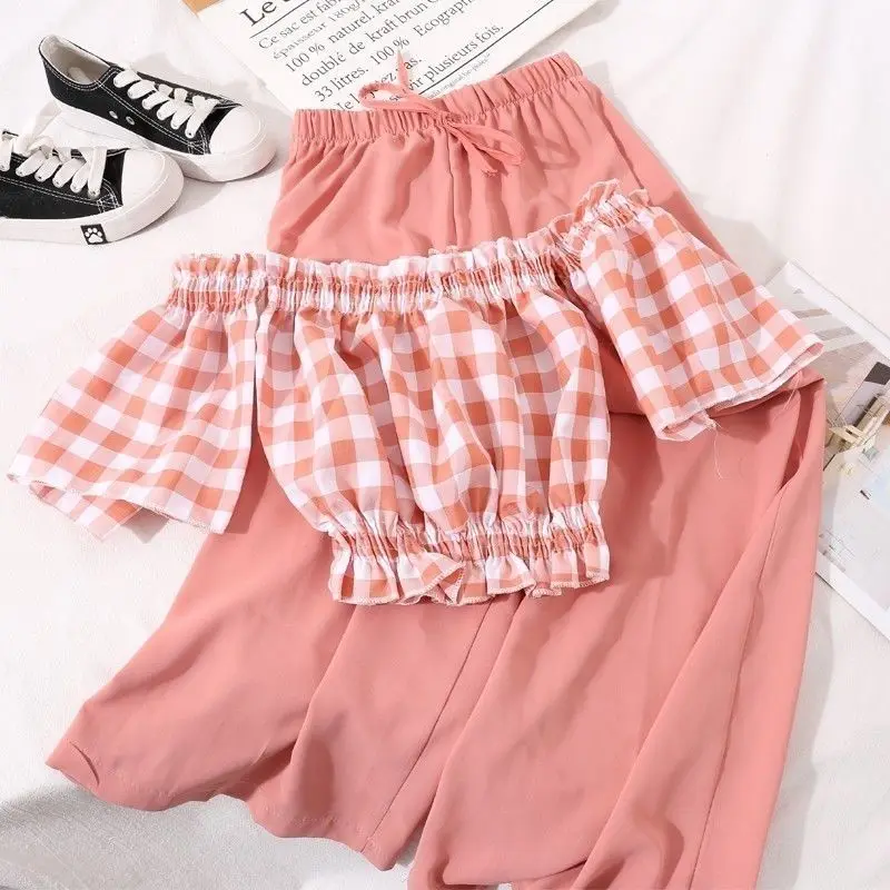 S-2XL Summer Women Sets Crop Top Slash Plaid Off Shoulder Sexy Loose High Waist Wide Leg Pants Suit Plus Size Casual 2 Piece Set
S-2XL Summer Women Sets Crop Top Slash Plaid Off Shoulder Sexy Loose High Waist Wide Leg Pants Suit Plus Size Casual 2 Piece Set