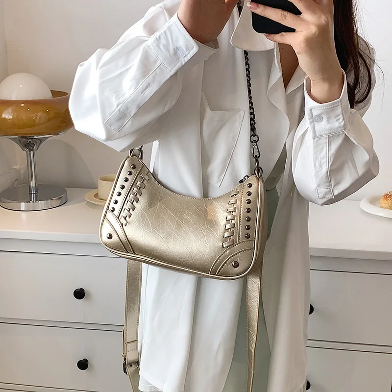 Luxury Women Green Gold Rivets Axillary Bag Studded Half-Moon Bags Designer Chain Shoulder Bags Crossbody Bag Purses and Handbag
Luxury Women Green Gold Rivets Axillary Bag Studded Half-Moon Bags Designer Chain Shoulder Bags Crossbody Bag Purses and Handbag