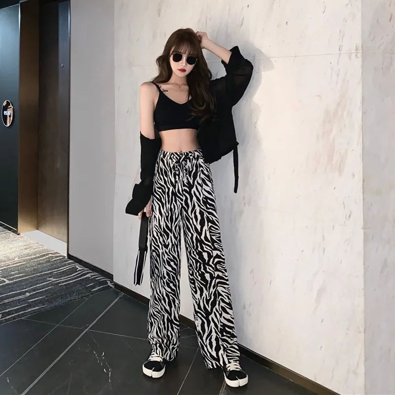 Women's High-waisted, Floor-length Slacks Straight Leg Relaxed Pants for Autumn/Winter 2022 
Women's High-waisted, Floor-length Slacks Straight Leg Relaxed Pants for Autumn/Winter 2022