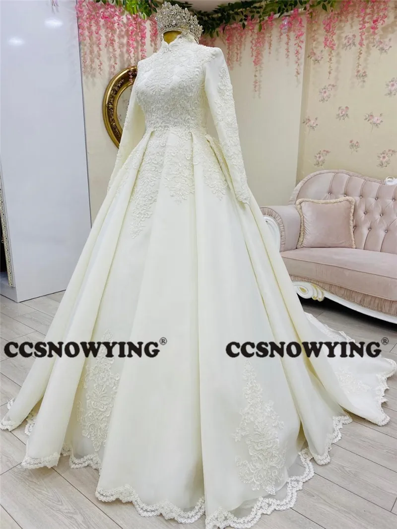 Женское платье с длинным рукавом, свадебное платье с аппликацией для невесты, исламские Свадебные платья с высоким воротником, хиджаб, арабское платье для невесты 
Женское платье с длинным рукавом, свадебное платье с аппликацией для невесты, исламские Свадебные платья с высоким воротником, хиджаб, арабское платье для невесты