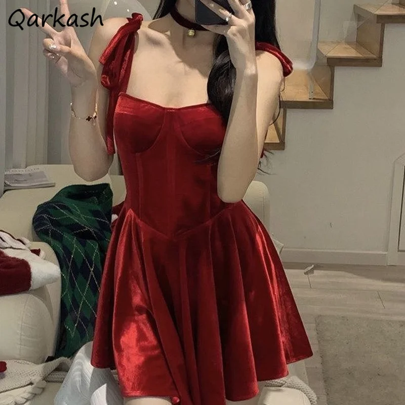 Dresses Women Tunic Elegant Stylish Velvet Summer Cozy Mini Sexy Night Party Fit Inside Charming Mujer Vestidos Spaghetti Straps
Dresses Women Tunic Elegant Stylish Velvet Summer Cozy Mini Sexy Night Party Fit Inside Charming Mujer Vestidos Spaghetti Straps