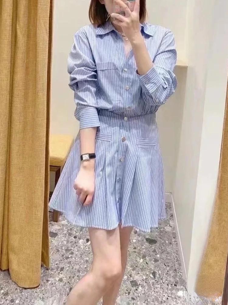 Spring/Summer New Vertical Striped Niche Design Waist Slim Pleated Shirt Collar Dress High Quality Stretch Women Mini Dress
Spring/Summer New Vertical Striped Niche Design Waist Slim Pleated Shirt Collar Dress High Quality Stretch Women Mini Dress