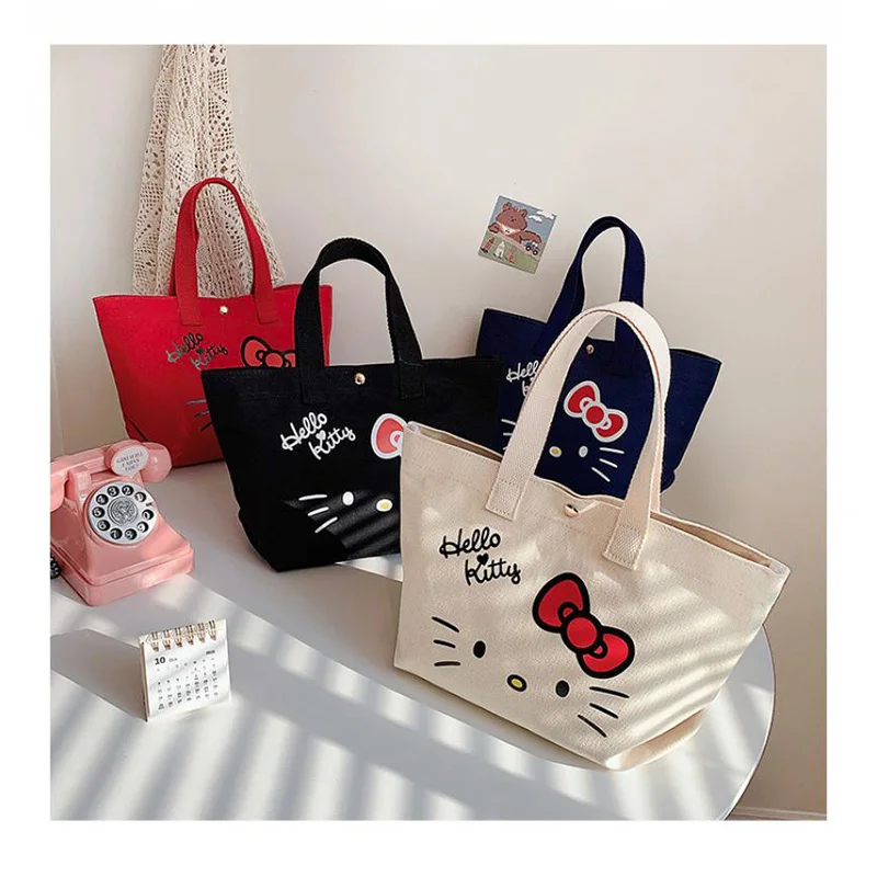 Kawaii Sanrio, Брезентовая портативная косметичка Hello Kitty, сумка для ланч-бокса, Детская сумка для закусок, сумка для покупок, праздничный подарок, игрушки для девочек
Kawaii Sanrio, Брезентовая портативная косметичка Hello Kitty, сумка для ланч-бокса, Детская сумка для закусок, сумка для покупок, праздничный подарок, игрушки для девочек