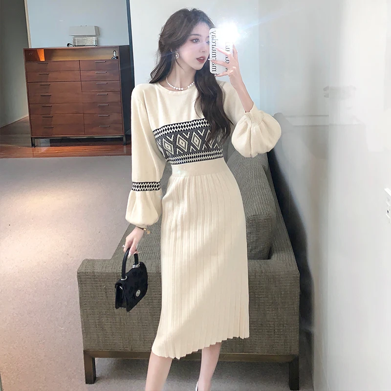 2023 Autumn Winter Fashion Show Thinness Temperament Knitted Jacket In Skirt Long Interior Lapping Wool Dress Free Shipping
2023 Autumn Winter Fashion Show Thinness Temperament Knitted Jacket In Skirt Long Interior Lapping Wool Dress Free Shipping