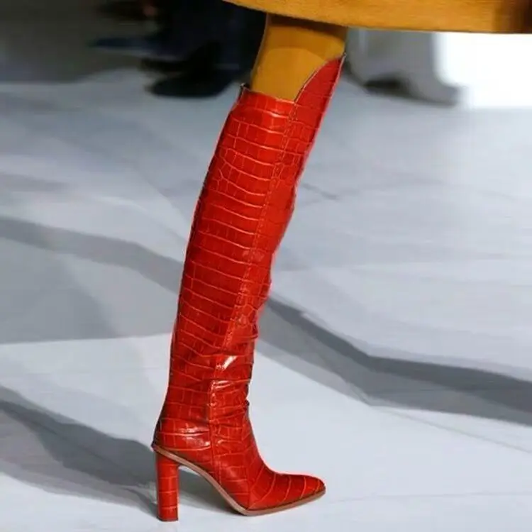 2022 New Retro Hot Girl Solid Color Knight Boots Women Autumn Sexy Nightclub Pointy Toe Chunky Heel Boots Ladies Fashion Shoes
2022 New Retro Hot Girl Solid Color Knight Boots Women Autumn Sexy Nightclub Pointy Toe Chunky Heel Boots Ladies Fashion Shoes