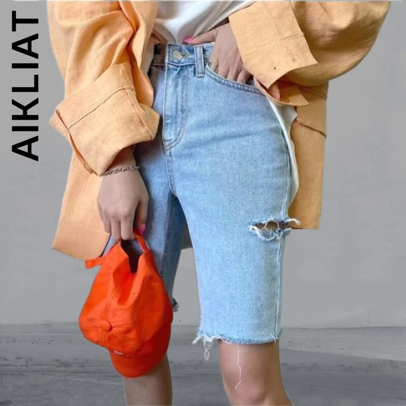 Aikliat Y2k Sexy Denim Jeans Women Pants Vintage Fit Blue Denim High Waist Button Casual Ladies Mom Jeans Woman Denim Jeans
Aikliat Y2k Sexy Denim Jeans Women Pants Vintage Fit Blue Denim High Waist Button Casual Ladies Mom Jeans Woman Denim Jeans