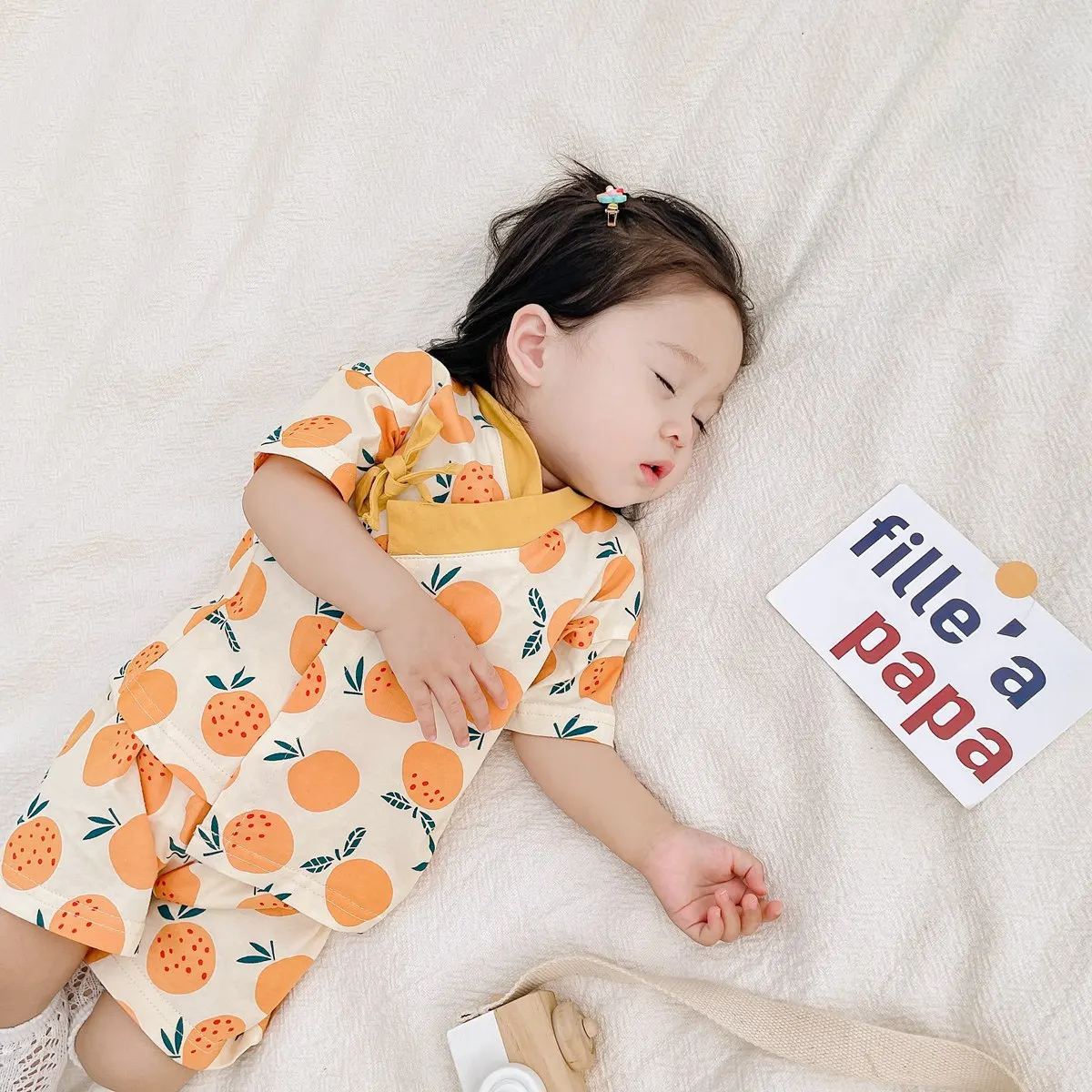 Children's Summer Korean Baby Suit Fruit Clothes Ins Wind Kimono Pyjamas Short Sleeved Home Bathrobe
Children's Summer Korean Baby Suit Fruit Clothes Ins Wind Kimono Pyjamas Short Sleeved Home Bathrobe