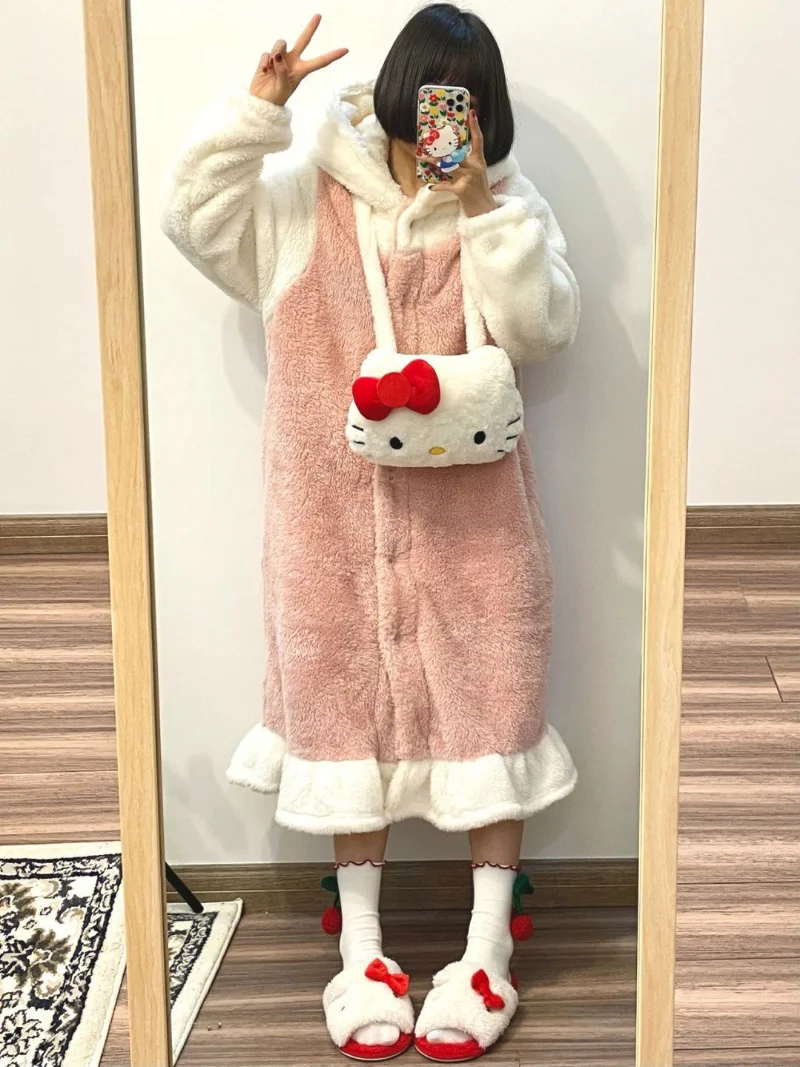 Sanrios Hellokittys Anime Cute Cartoon Plush Pajama Dress Plush Thickened Warm Pajamas Sweet Soft Comfortable Home Garment S-3xl
Sanrios Hellokittys Anime Cute Cartoon Plush Pajama Dress Plush Thickened Warm Pajamas Sweet Soft Comfortable Home Garment S-3xl