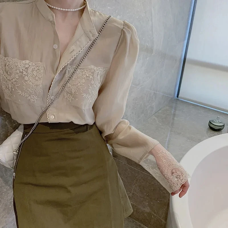 Design Vintage Chic Woman Blouse Elegant Gauze Patchwork Lace Loose Casual Korean Fashion Long Sleeve T-Shirt Women's Clothing
Design Vintage Chic Woman Blouse Elegant Gauze Patchwork Lace Loose Casual Korean Fashion Long Sleeve T-Shirt Women's Clothing