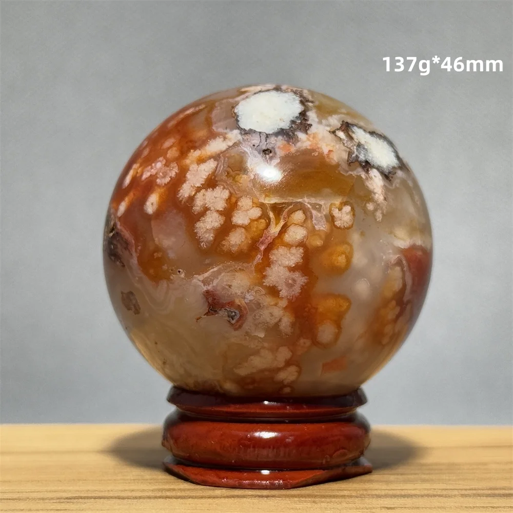 Натуральный агатовый шар красный
Натуральный агатовый шар красный