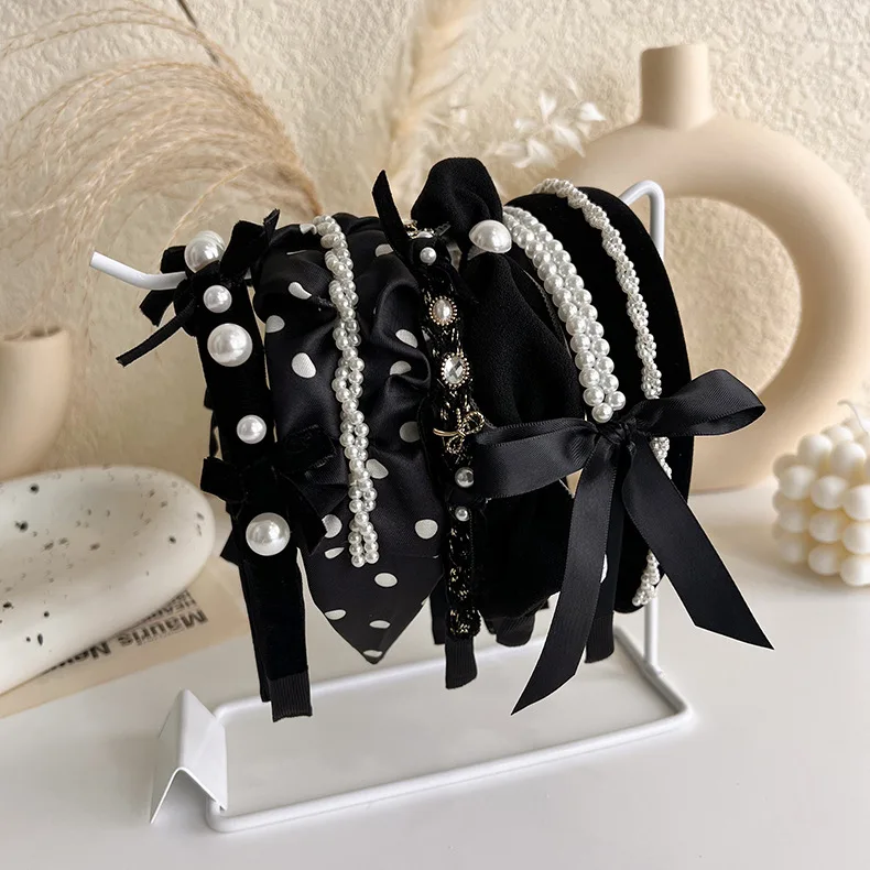 Обруч для волос Женский бархатный, повязка на голову с черным барочным жемчугом, в стиле ретро, аксессуар для волос с мягкой подкладкой, широ...
Обруч для волос Женский бархатный, повязка на голову с черным барочным жемчугом, в стиле ретро, аксессуар для волос с мягкой подкладкой, широ...