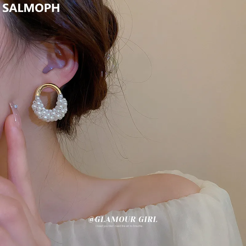 2022 South Korea New Pearl Geometric U Handbag Shape Stud Earrings For Women Fashion Personality S925 Silver Needle Earrings
2022 South Korea New Pearl Geometric U Handbag Shape Stud Earrings For Women Fashion Personality S925 Silver Needle Earrings