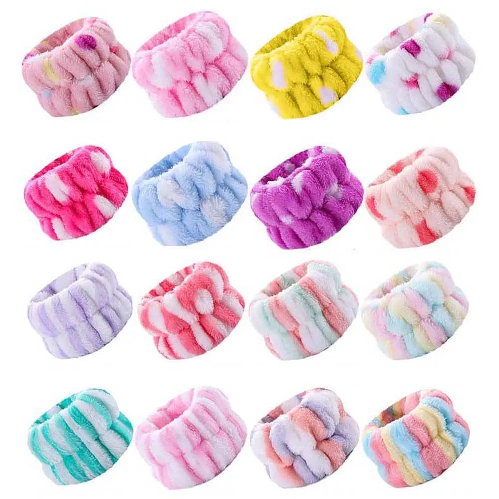1 Pair Solid Color Face Wash Wristbands Flannel Towel Band Leopard Print Spa Wrist Washband Women Portable Running Accessories
1 Pair Solid Color Face Wash Wristbands Flannel Towel Band Leopard Print Spa Wrist Washband Women Portable Running Accessories