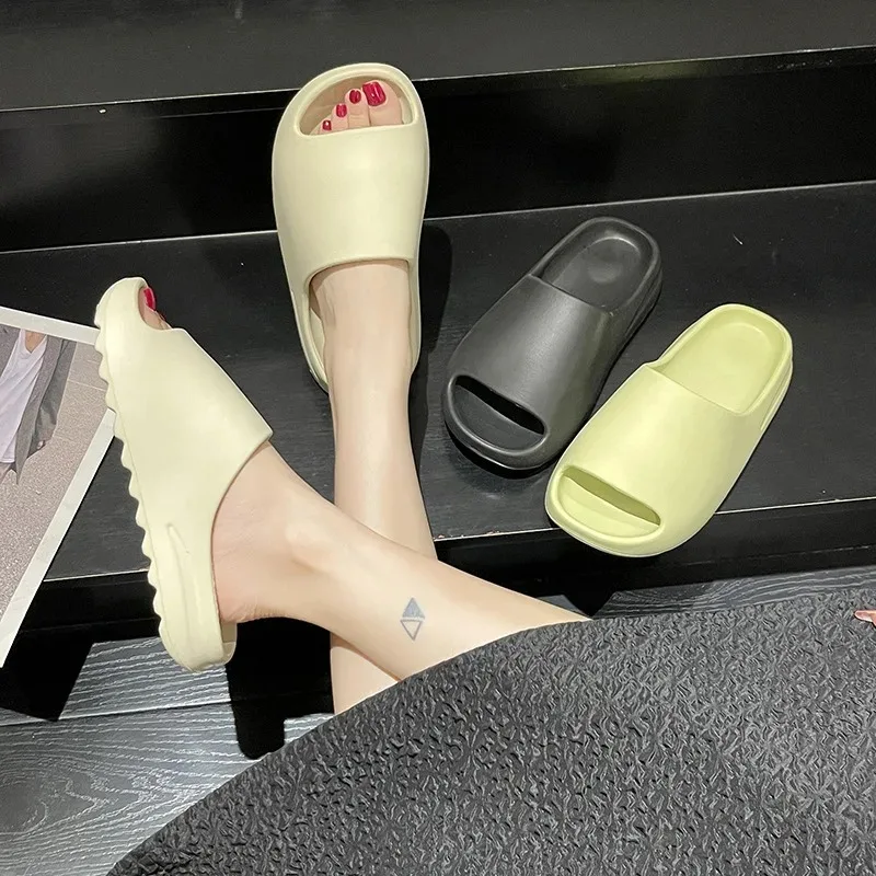 Men Slipper Unisex House Slipper Beach Casual Shoe EVA Yees Slide Sandals for Women Bathroom Slipper for Adult Big Size 35-47
Men Slipper Unisex House Slipper Beach Casual Shoe EVA Yees Slide Sandals for Women Bathroom Slipper for Adult Big Size 35-47