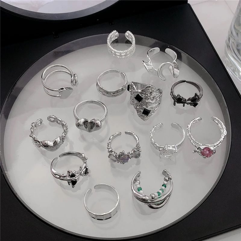 2022 Korean Trend Silver Color Irregular Geometric Heart Aesthetic Metal Ring For Women EMO Y2K 90s Grunge Jewelry Accessories
2022 Korean Trend Silver Color Irregular Geometric Heart Aesthetic Metal Ring For Women EMO Y2K 90s Grunge Jewelry Accessories