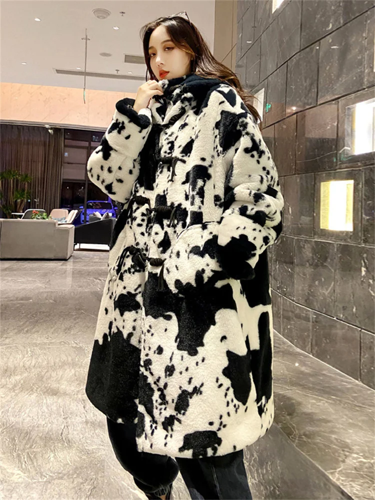 Winter Coat Women Cute Pattern Couple Clothing Hooded Fur Jackets 2022 New Fashion Temperament Warmth Turtleneck Faux Fur Coats
Winter Coat Women Cute Pattern Couple Clothing Hooded Fur Jackets 2022 New Fashion Temperament Warmth Turtleneck Faux Fur Coats