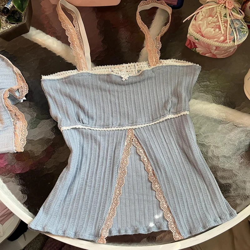 Женский винтажный топ на бретелях-спагетти, с кружевной отделкой 
Женский винтажный топ на бретелях-спагетти, с кружевной отделкой