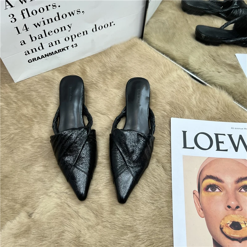 2023 Spring Slip On Women Mules Slipper Fashion Pointed Toe Ladies Elegant Beach Sandal Casual Low Heel Slides
2023 Spring Slip On Women Mules Slipper Fashion Pointed Toe Ladies Elegant Beach Sandal Casual Low Heel Slides