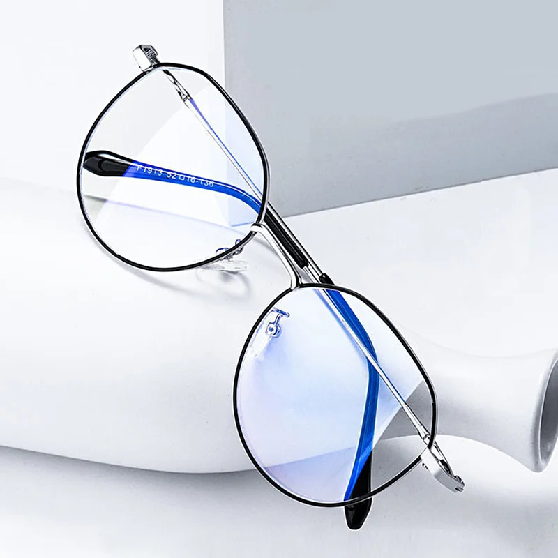 Metal Round Anti Blue Light Glasses Women Men Classic Square Eyeglasses Frames Transparent Computer Glasses Oculos Feminino
Metal Round Anti Blue Light Glasses Women Men Classic Square Eyeglasses Frames Transparent Computer Glasses Oculos Feminino