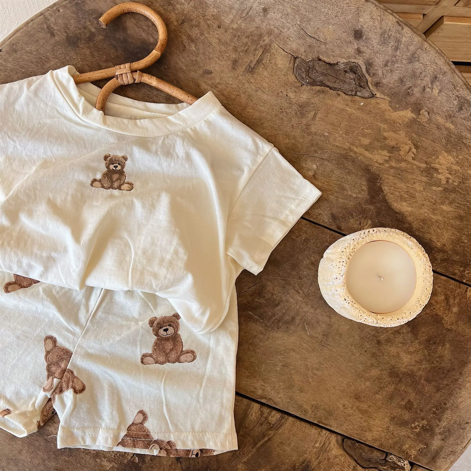 2022 Summer New Children Clothes Set Boys Girls Cute Bear Print Short Sleeve T Shirt + Shorts 2pcs Suit Baby Cartoon Casual Set
2022 Summer New Children Clothes Set Boys Girls Cute Bear Print Short Sleeve T Shirt + Shorts 2pcs Suit Baby Cartoon Casual Set