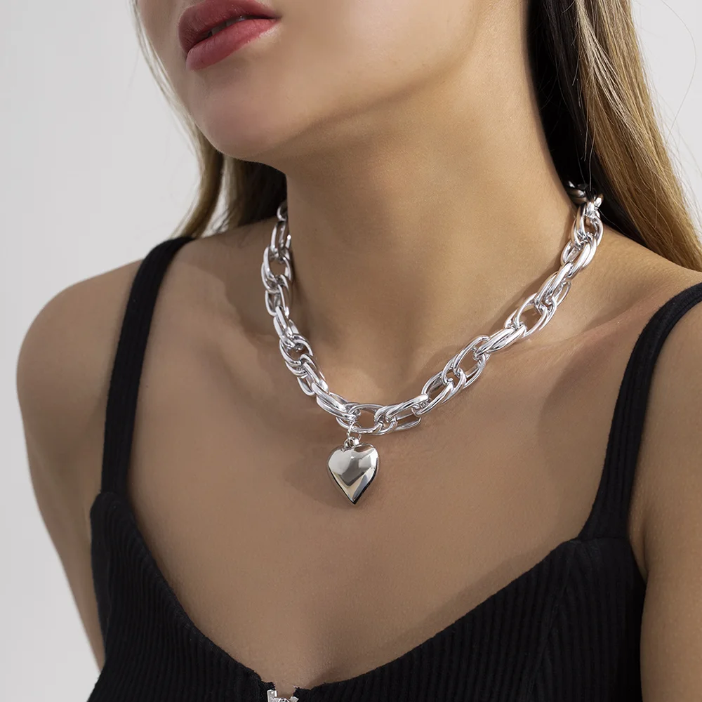 Simple O-shaped Cross Hollow Chain Hip Hop Cuban Punk Love Heart Pendant Gold Thick Chain Necklace for Men Women Girls
Simple O-shaped Cross Hollow Chain Hip Hop Cuban Punk Love Heart Pendant Gold Thick Chain Necklace for Men Women Girls
