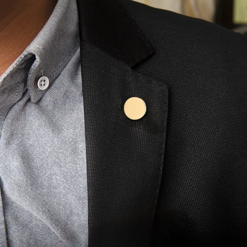 Personalize Engraved Logo Name Brooch Custom Stainless Steel Round Square Pin Badge Wedding Jewelry for Groom Best Man Gifts
Personalize Engraved Logo Name Brooch Custom Stainless Steel Round Square Pin Badge Wedding Jewelry for Groom Best Man Gifts