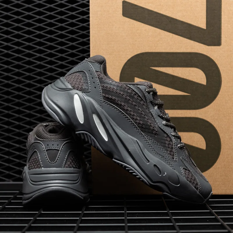 Sneakers Men Shoes Breathable Male Running Shoes High Quality Fashion Unisex Light Athletic Sneakers Women Shoes 2022 Plus Size
Sneakers Men Shoes Breathable Male Running Shoes High Quality Fashion Unisex Light Athletic Sneakers Women Shoes 2022 Plus Size