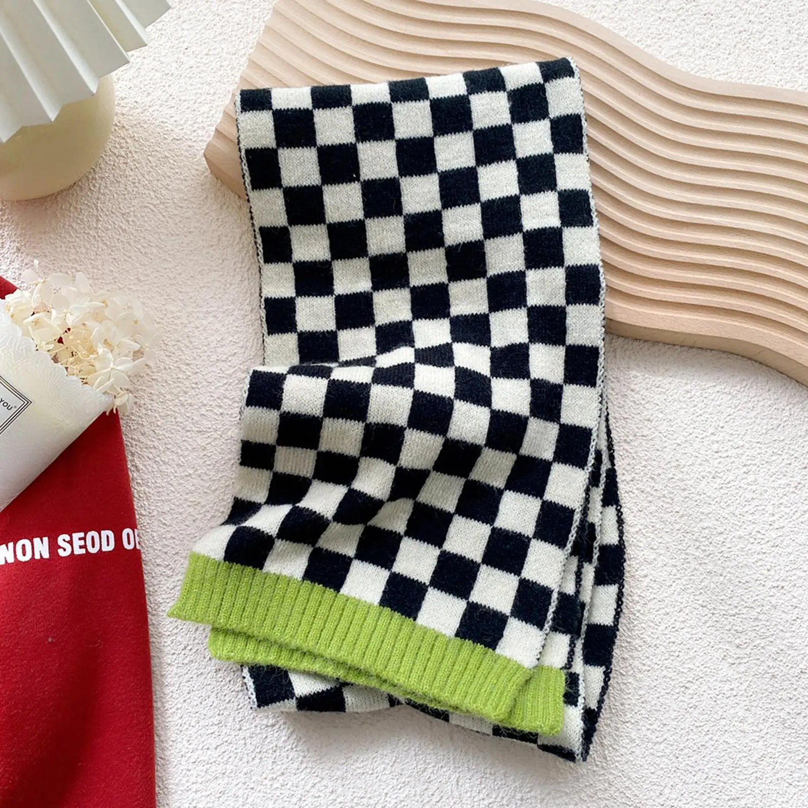 Winter Fashion Plaid Scarf Vintage Warm Long Double Knitted Black White Patchwork Plaid Scarf Women Men Versatile Soft Shawls
Winter Fashion Plaid Scarf Vintage Warm Long Double Knitted Black White Patchwork Plaid Scarf Women Men Versatile Soft Shawls