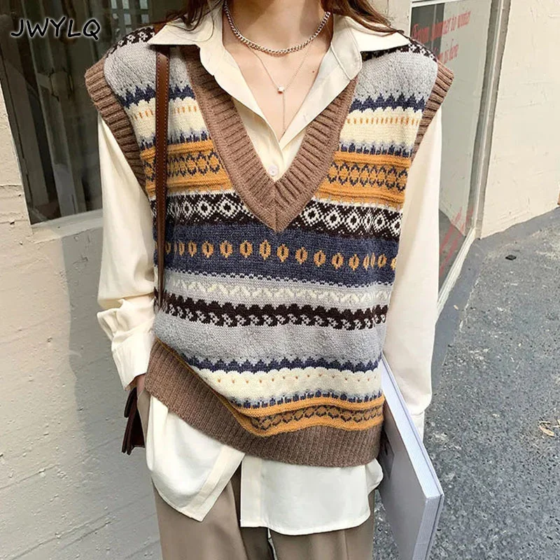 Vintage Argyle V-neck Knitted Sweater Vest Women Loose Sleeveless Sweater Pullover Autumn Korean Casual Oversized Knit Waistcoat
Vintage Argyle V-neck Knitted Sweater Vest Women Loose Sleeveless Sweater Pullover Autumn Korean Casual Oversized Knit Waistcoat