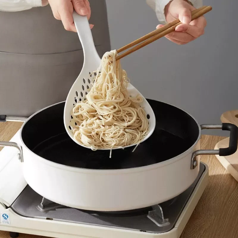 2023NEW Colander Nylon Long Handle Round Mesh Spoon Loo Noodle Dumpling Anti-scalding Spoon Household Large Colander
2023NEW Colander Nylon Long Handle Round Mesh Spoon Loo Noodle Dumpling Anti-scalding Spoon Household Large Colander