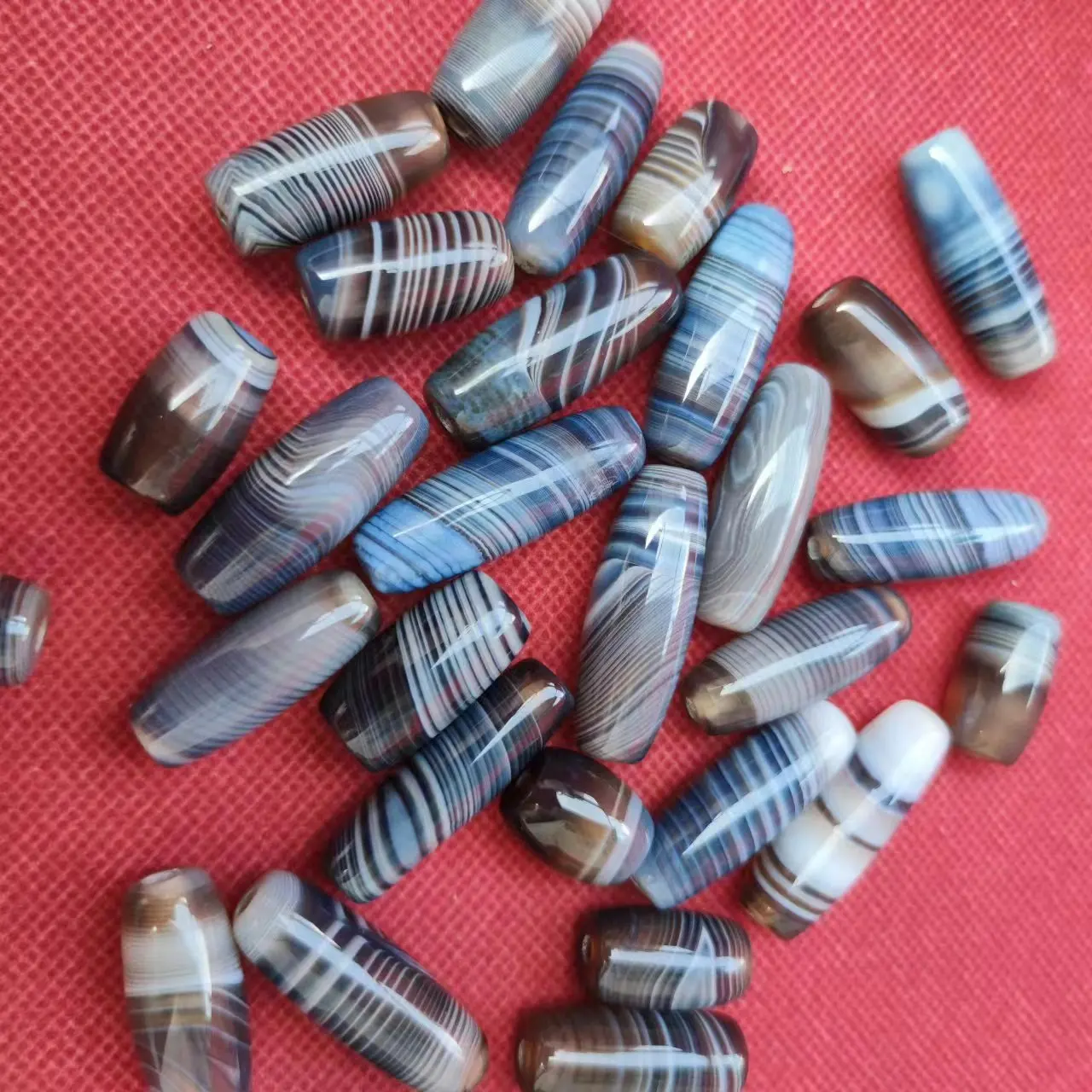 100pcs/lot pure natural striped silk blue agate dzi loose beads wholesale brown white pulp luster precious accessories jewelry
100pcs/lot pure natural striped silk blue agate dzi loose beads wholesale brown white pulp luster precious accessories jewelry