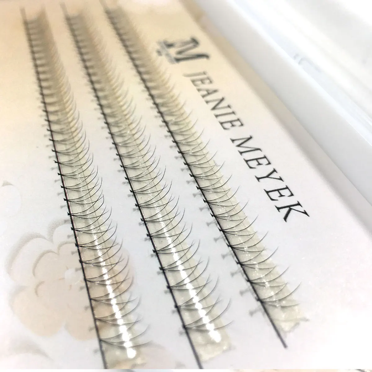 5mm chicken feet Eyelashes Extension Individual Bottom False Eye Lashes Segmented Under Eyelash Natural Makeup Tools
5mm chicken feet Eyelashes Extension Individual Bottom False Eye Lashes Segmented Under Eyelash Natural Makeup Tools