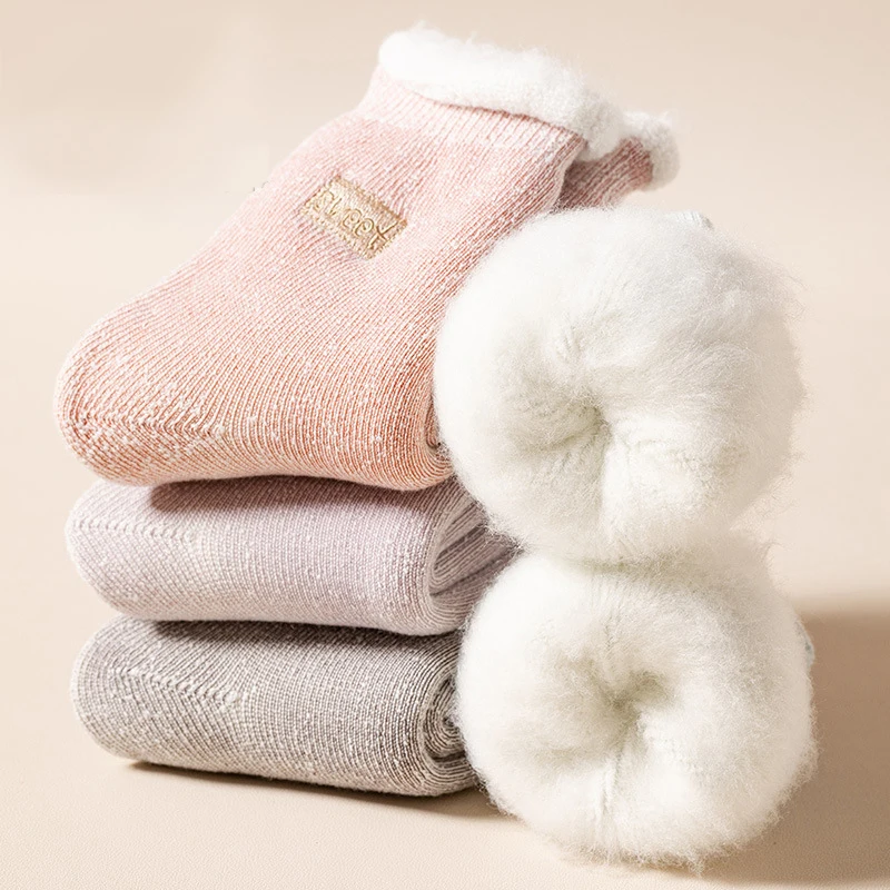 1 Pairs Solid Color Wool Socks Ankle Socks Fleece Socks Floor Socks Bed Socks Fluffy Thermal Soft Warm Lounge Snow Stockings
1 Pairs Solid Color Wool Socks Ankle Socks Fleece Socks Floor Socks Bed Socks Fluffy Thermal Soft Warm Lounge Snow Stockings