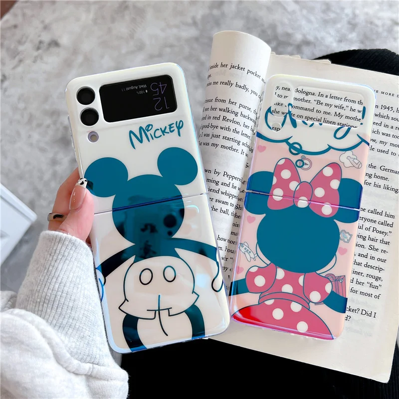 Cute Cartoon Back Mickey Minnie Soft Shell Suitable for Samsung Zflip3 Folding Screen Mobile Phone Shell Mickey Mouse Han
Cute Cartoon Back Mickey Minnie Soft Shell Suitable for Samsung Zflip3 Folding Screen Mobile Phone Shell Mickey Mouse Han